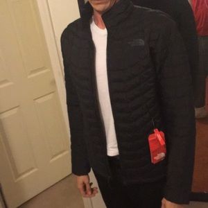 Black North Face stretch thermal jacket men’s smal